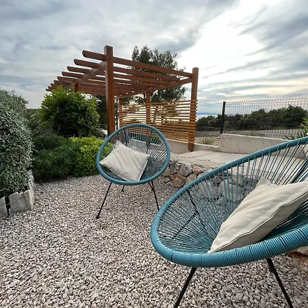 Modernes Robinson In Holiday home Dobropoljana